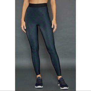 Ultracor Plaid stitch legging in green & blue